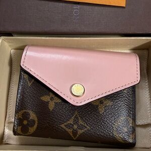 Louis Vuitton Zoe Mini Monogram Rose Ballerine wallet with Box & Dustbag
